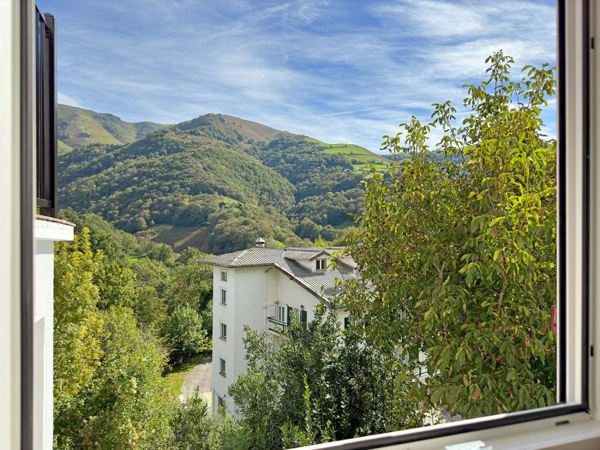 Etxeale Hotell Valcarlos Eksteriør bilde